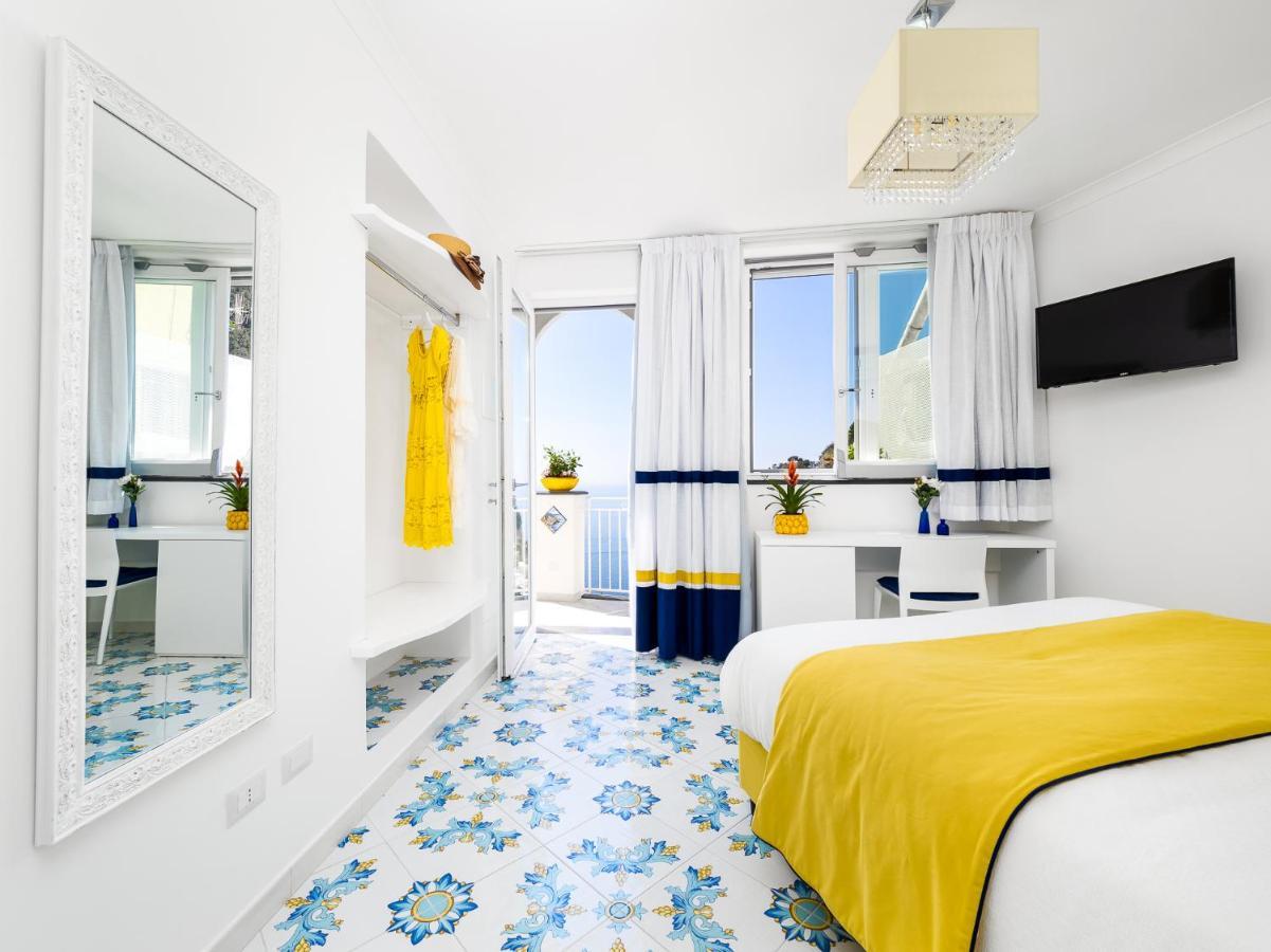 Blue Waves - De Vivo Realty Positano Apartment Exterior foto